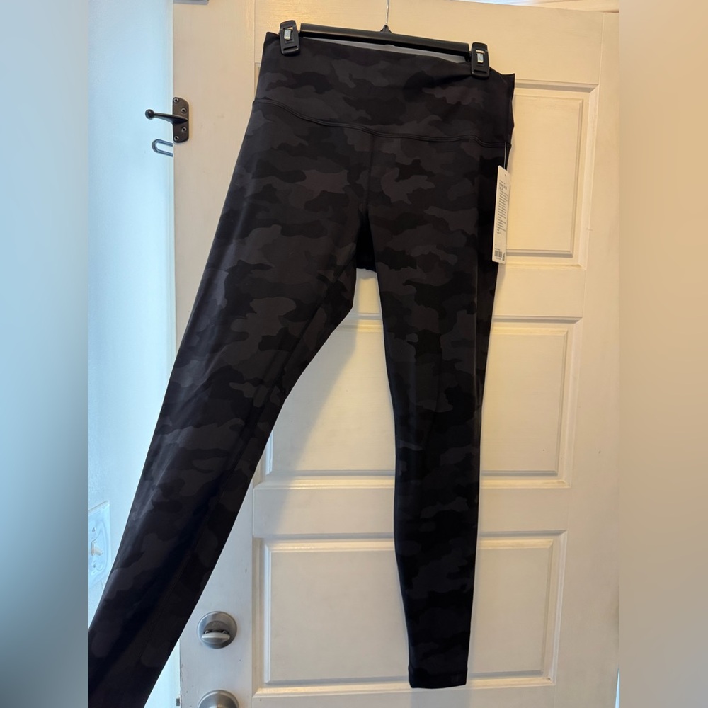 Lululemon wunder train HR tight 28”